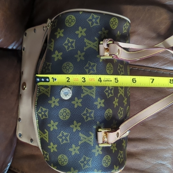 Shoulder Bag - Picture 11 of 13